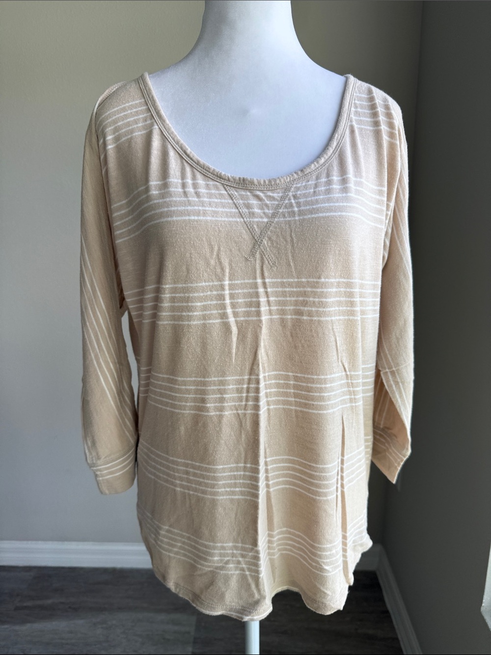 Old Navy women’s beige & white striped longsleeve top